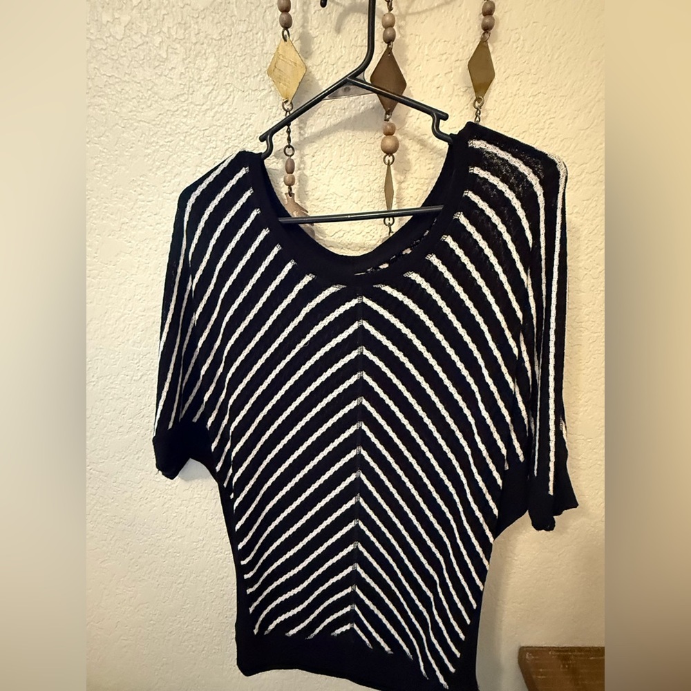 Guess Black and White Chevron Women's Sweater